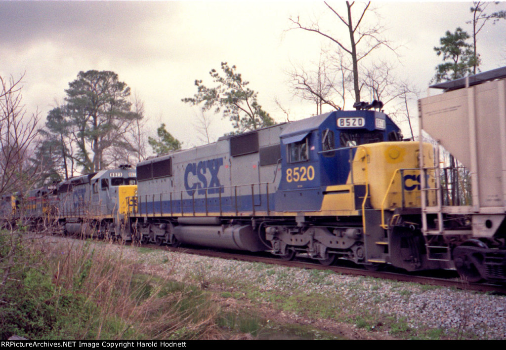 CSX 8520 & 8023